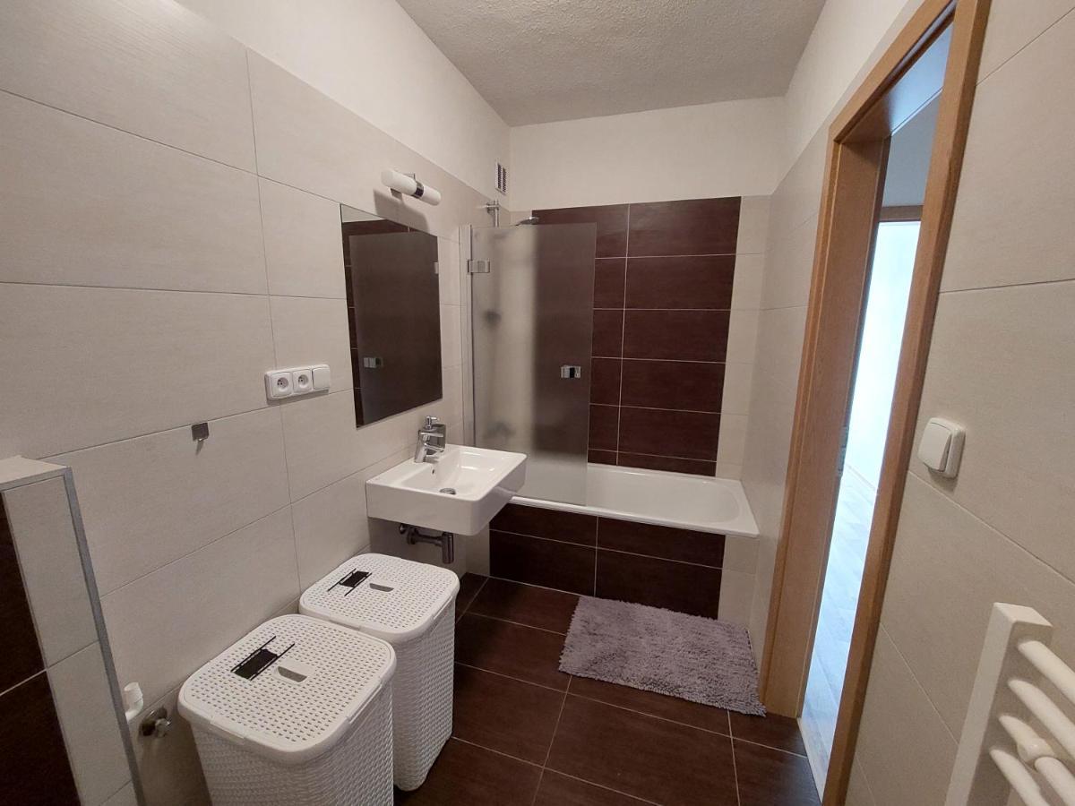 Apartman Vsemina 300 Dış mekan fotoğraf
