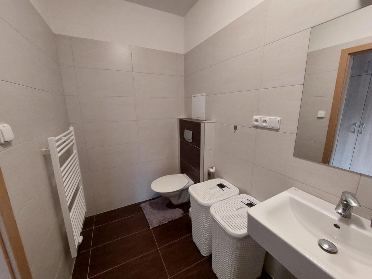 Apartman Vsemina 300 Dış mekan fotoğraf